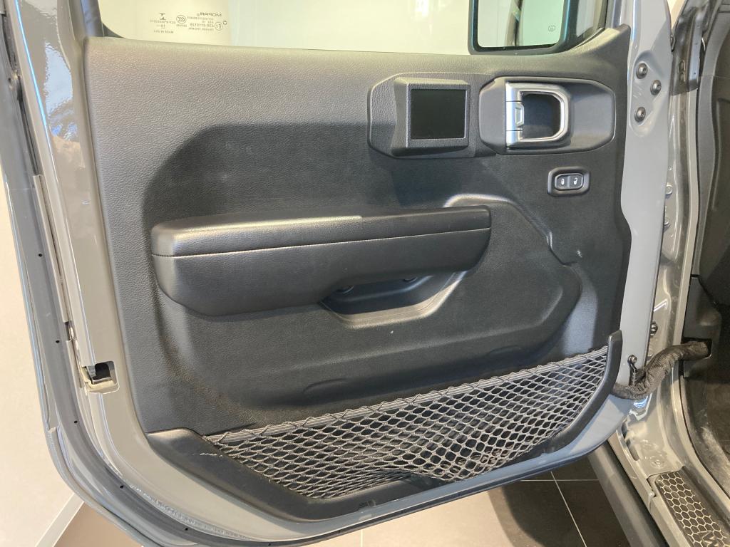 ジープ認定中古車 - Jeep【AUTOEXPERT】